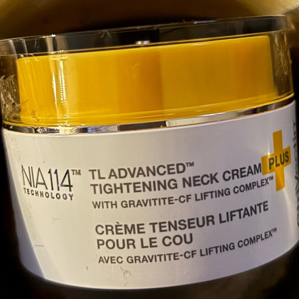 Strivectin tightening neck cream 1 oz